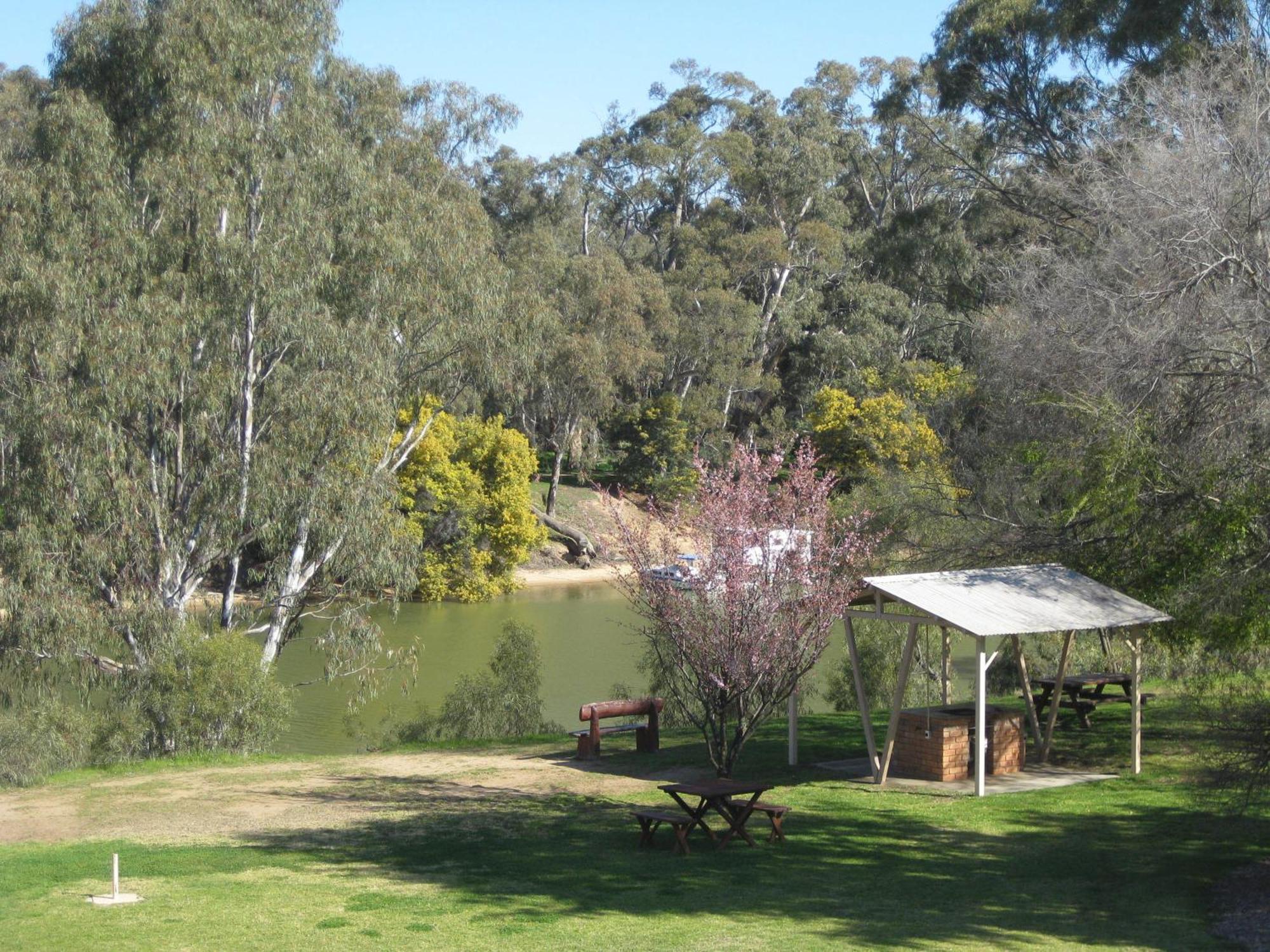 Cadell On The Murray Motel Moama Zewnętrze zdjęcie
